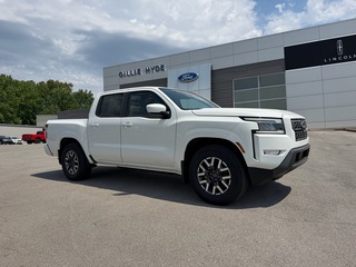 2024 Nissan Frontier