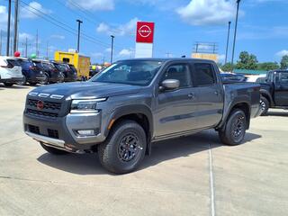 2025 Nissan Frontier