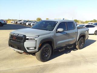 2025 Nissan Frontier