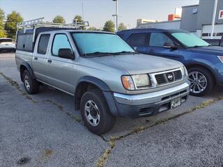 2000 Nissan Frontier for sale in Clarksville TN