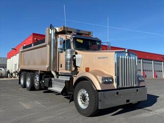 2025 Kenworth W900