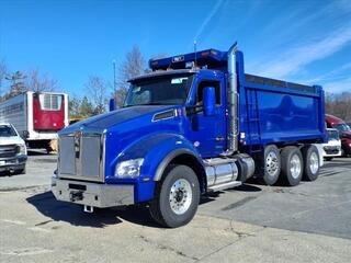 2025 Kenworth T880