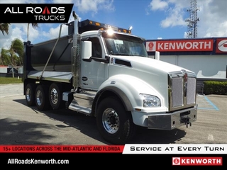 2025 Kenworth T880