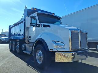 2023 Kenworth T880