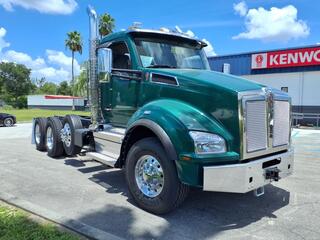 2026 Kenworth T880