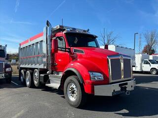 2025 Kenworth T880