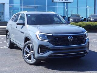 2024 Volkswagen Atlas Cross Sport for sale in Cincinnati OH