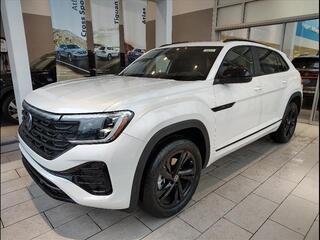 2025 Volkswagen Atlas Cross Sport for sale in Brookfield WI