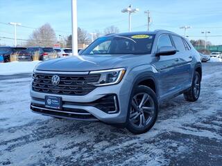 2024 Volkswagen Atlas Cross Sport for sale in Danvers MA