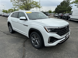 2024 Volkswagen Atlas Cross Sport for sale in Janesville WI