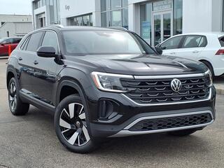 2025 Volkswagen Atlas Cross Sport for sale in Cincinnati OH