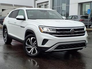 2023 Volkswagen Atlas Cross Sport for sale in Cincinnati OH