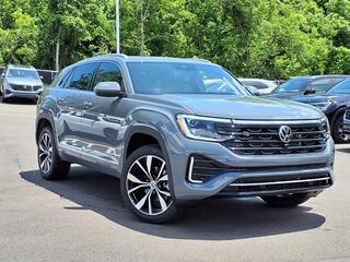 2025 Volkswagen Atlas Cross Sport for sale in Cincinnati OH