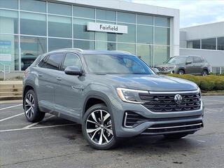 2025 Volkswagen Atlas Cross Sport for sale in Cincinnati OH