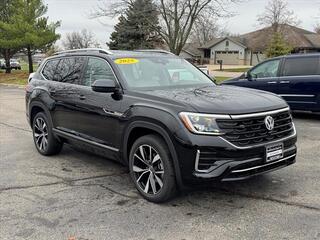 2025 Volkswagen Atlas for sale in Janesville WI