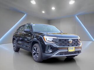2025 Volkswagen Atlas Cross Sport for sale in Freehold NJ