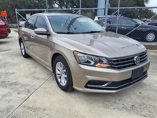 2017 Volkswagen Passat