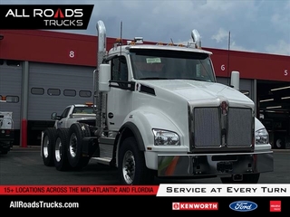 2025 Kenworth T880