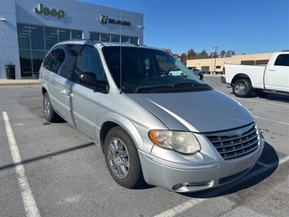 2007 Chrysler Town And Country for sale in Ringold GA