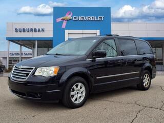 2010 Chrysler Town And Country