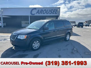 2010 Chrysler Town And Country for sale in Iowa City IA