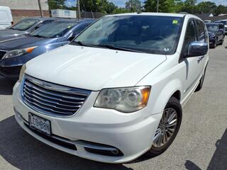 2011 Chrysler Town And Country for sale in Fenton MO