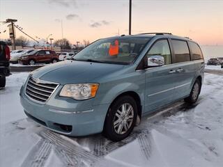 2010 Chrysler Town And Country for sale in Salem OH