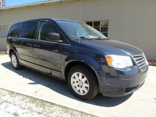 2009 Chrysler Town & Country