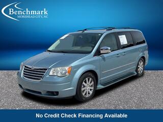 2009 Chrysler Town And Country for sale in Morehead City NC