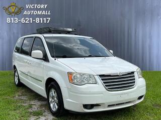 2009 Chrysler Town & Country