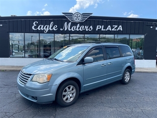 2008 Chrysler Town And Country for sale in Hamilton OH