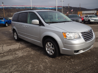 2008 Chrysler Town And Country for sale in Newell WV