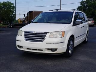 2008 Chrysler Town And Country