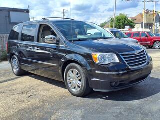 2008 Chrysler Town And Country for sale in Washington PA