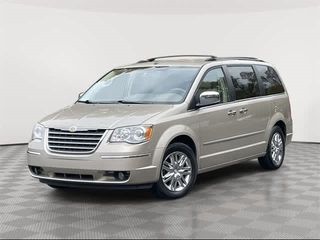 2009 Chrysler Town And Country for sale in Plymouth MI