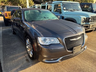 2019 Chrysler 300