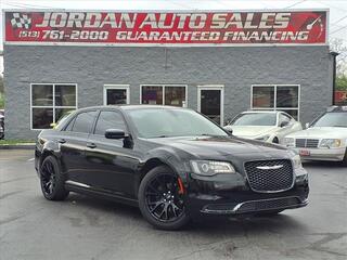 2019 Chrysler 300