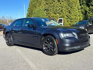 2019 Chrysler 300