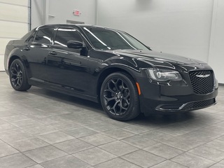 2019 Chrysler 300