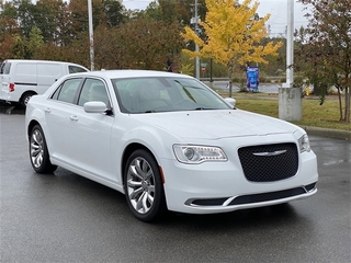 2017 Chrysler 300