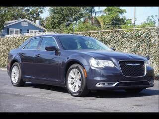 2018 Chrysler 300