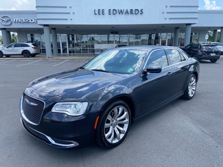 2019 Chrysler 300