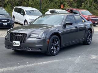 2023 Chrysler 300