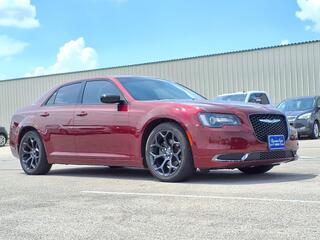 2020 Chrysler 300