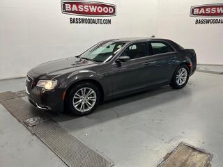 2021 Chrysler 300
