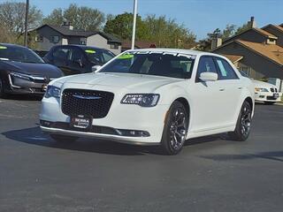 2015 Chrysler 300 for sale in Savoy IL