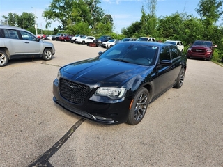 2018 Chrysler 300