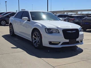 2018 Chrysler 300