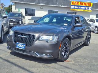 2019 Chrysler 300