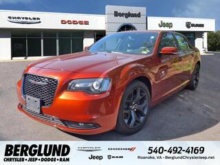 2021 Chrysler 300